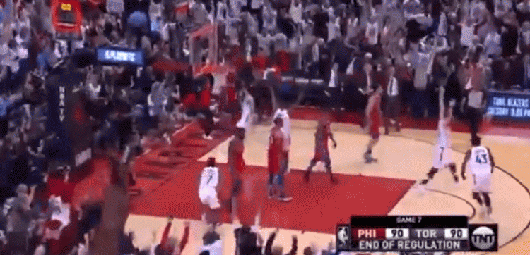 ?六年前的今天:小卡抢七漂移压哨中投绝杀76人 恩比德被打哭